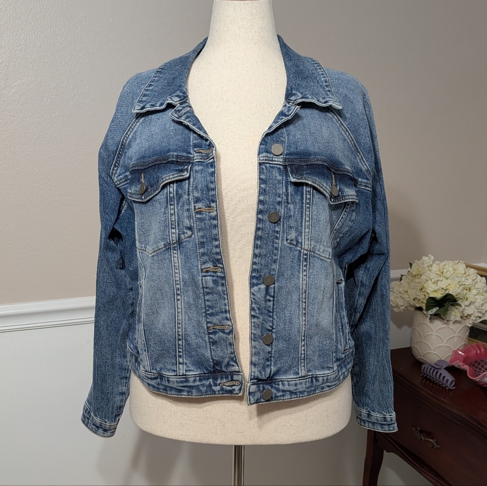 3/$30 Molly & Isadora Denim Jacket - Picture 3 of 8